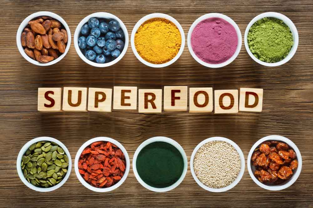 superfood Chia, chanvre, spiruline, cacao, avoine, acaï, goji, chlorella 