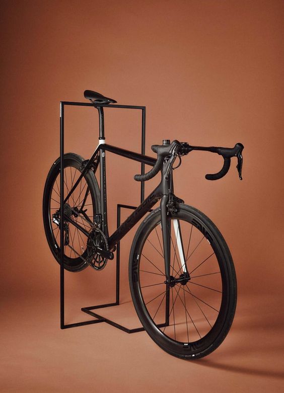 Des meubles design et pratiques pour garder votre vélo à l'œil